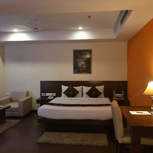 Double or Twin Room Mountain View
